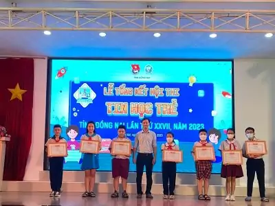 Vinh Danh Học Viên Lê Vân Hà